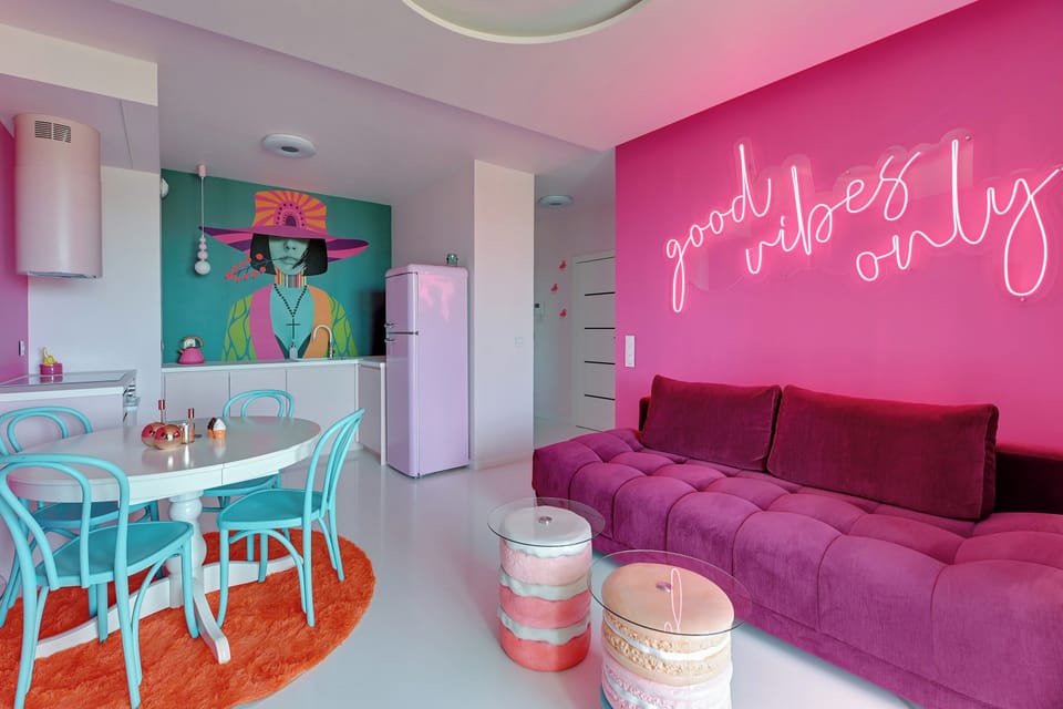 Deluxe Apartment | Iron/ironing board, WiFi (free)