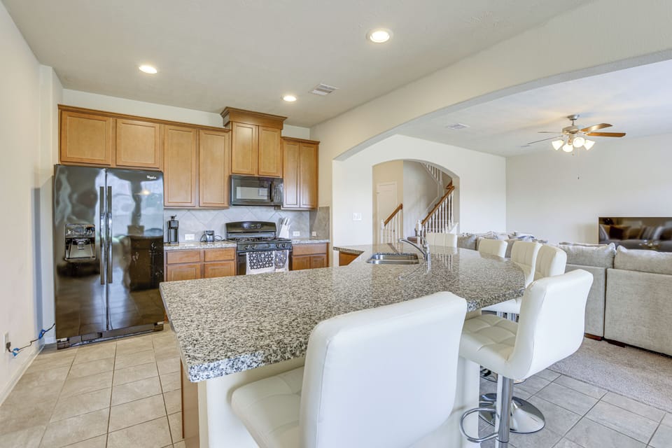 House (4 Bedrooms) | Interior
