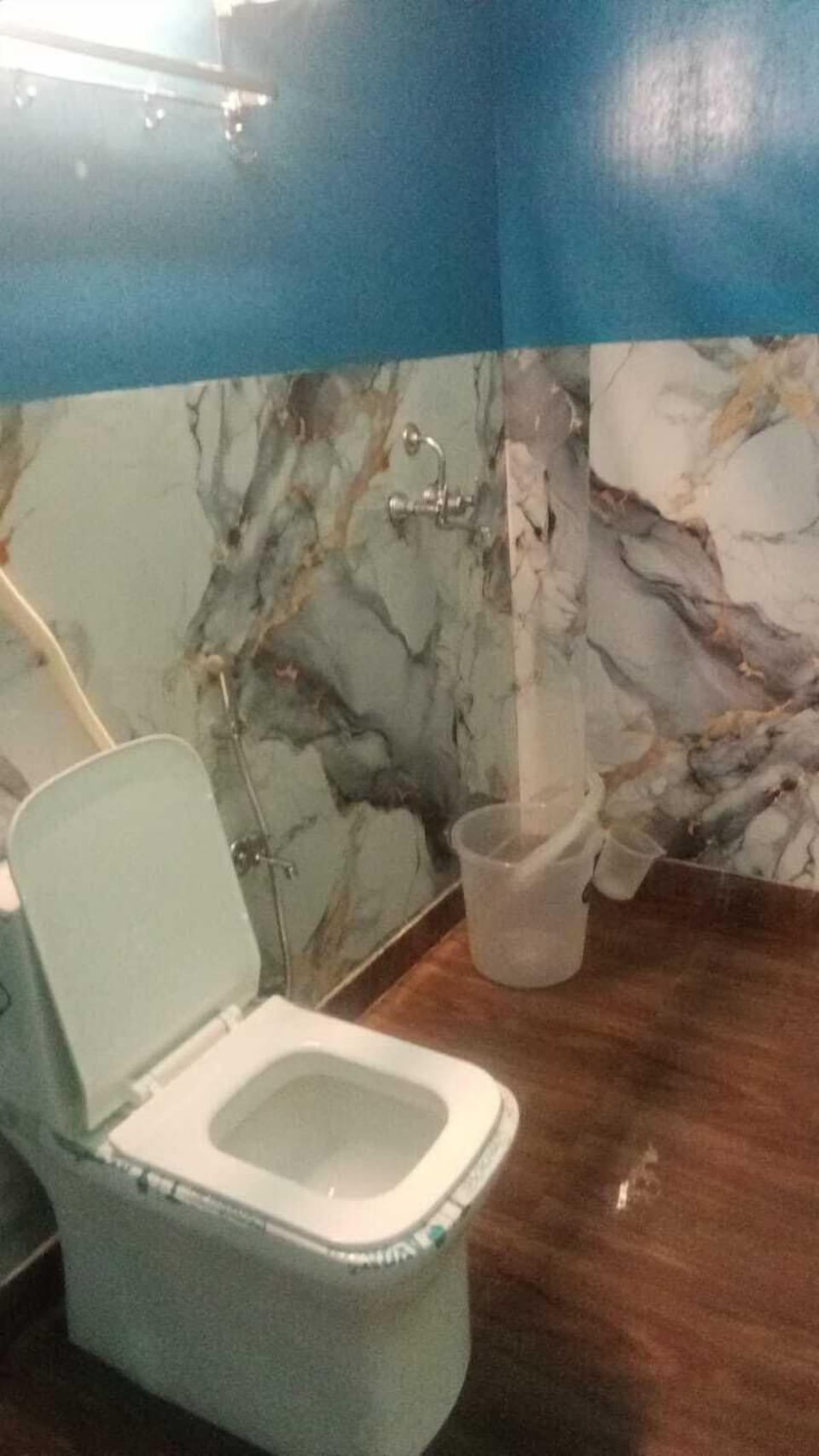 Towels, soap, shampoo