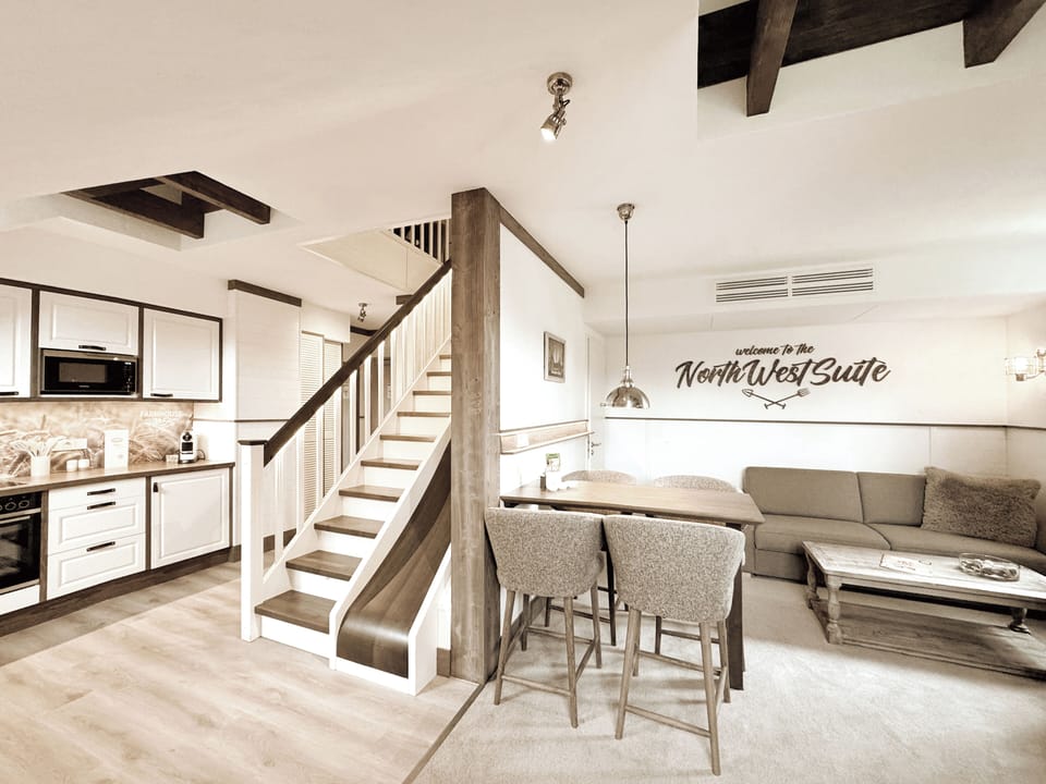 Suite | Soundproofing, WiFi (free), individually decorated