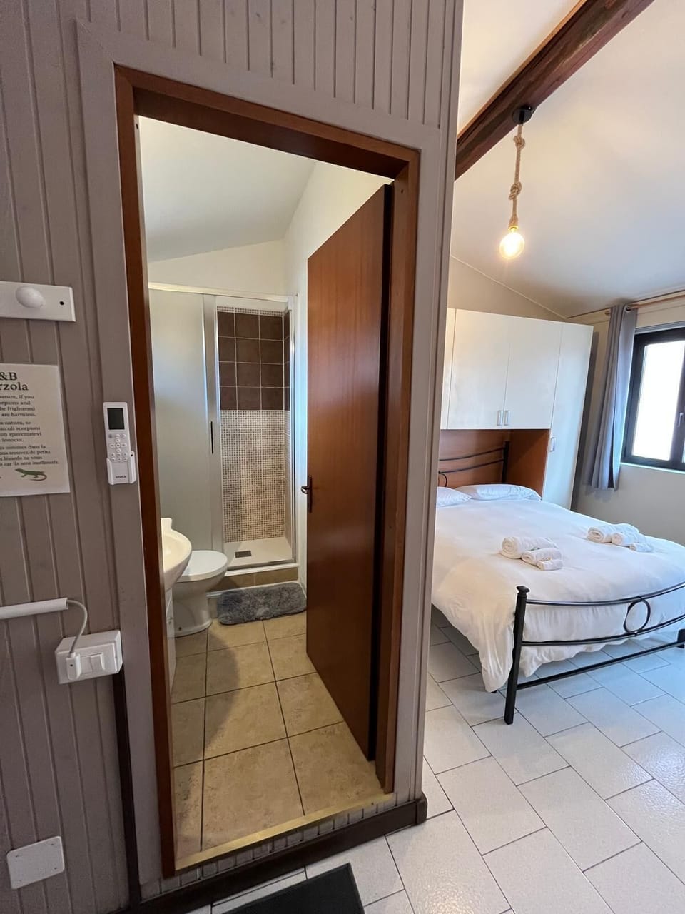 Economy Double Room, Courtyard View | Iron/ironing board, free WiFi