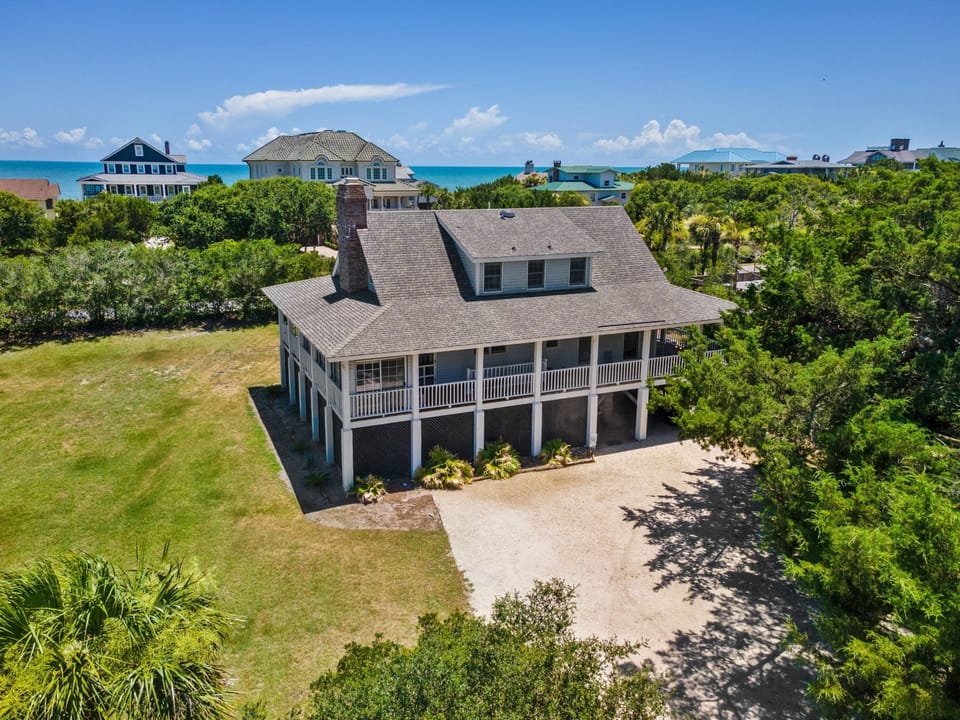 House, 4 Bedrooms | Exterior