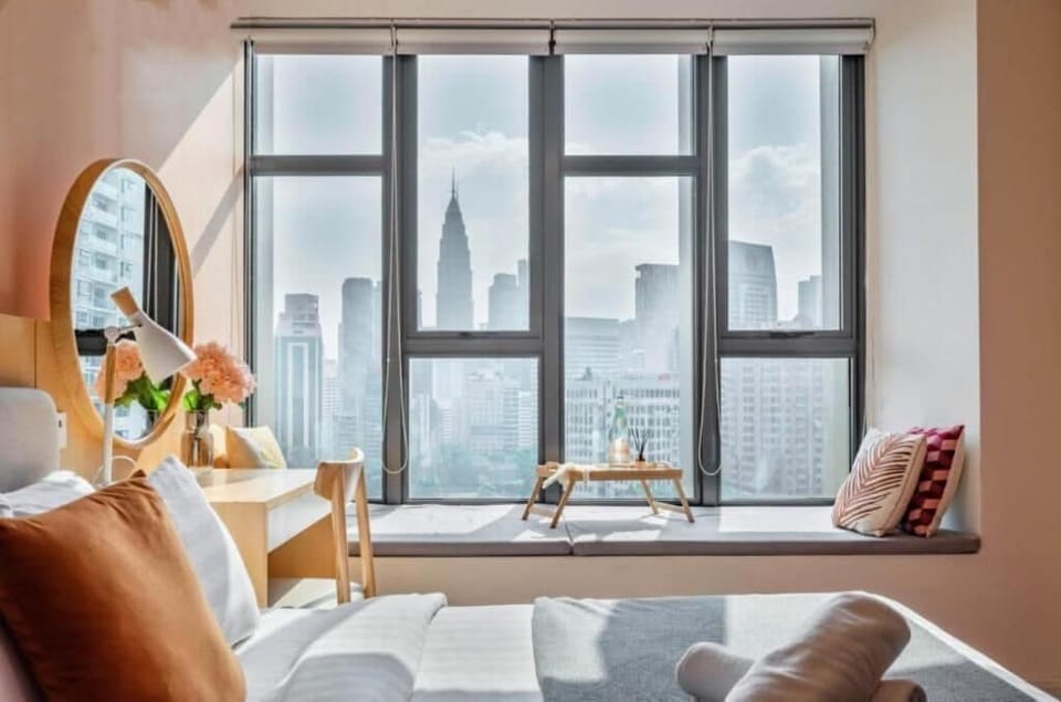 Deluxe Studio, City View | Desk, soundproofing, iron/ironing board, free WiFi