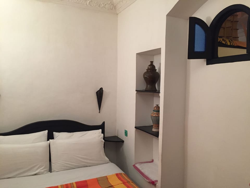 Free cribs/infant beds, rollaway beds, free WiFi