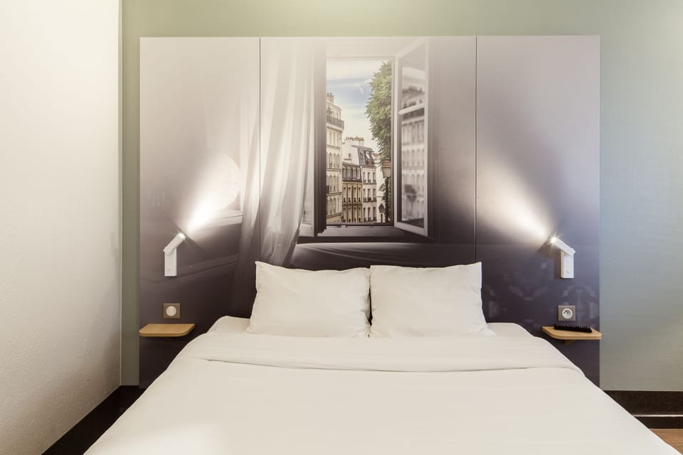 Desk, soundproofing, bed sheets