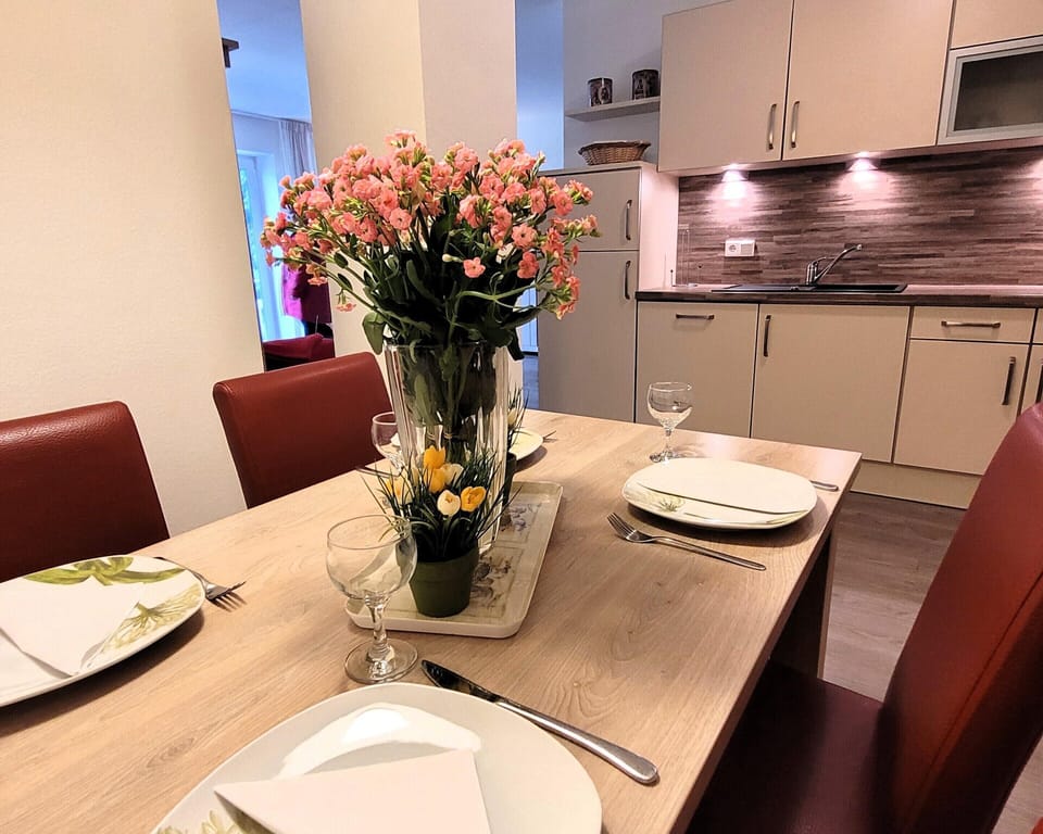 Apartment | Dining