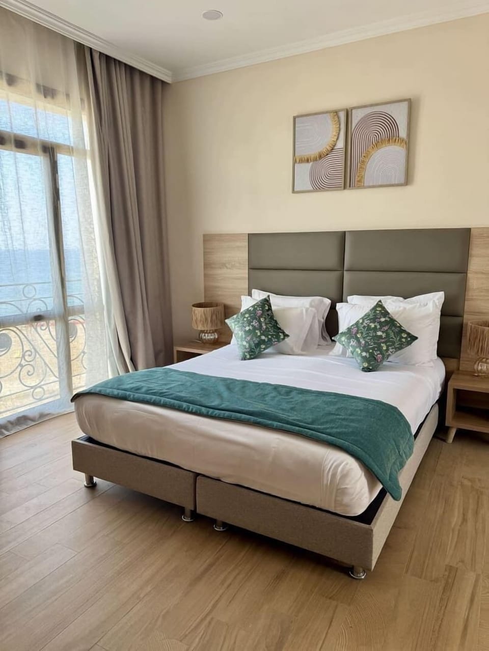 Family Room, Balcony | In-room safe, desk, laptop workspace, blackout drapes