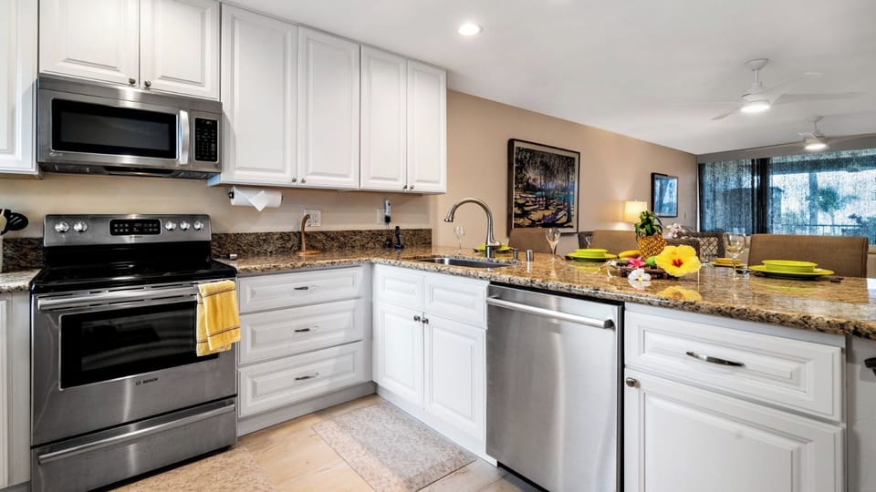 Condo, Multiple Beds, Balcony, Ocean View (Country Club Villas 220) | Private kitchen | Coffee/tea maker, dining table