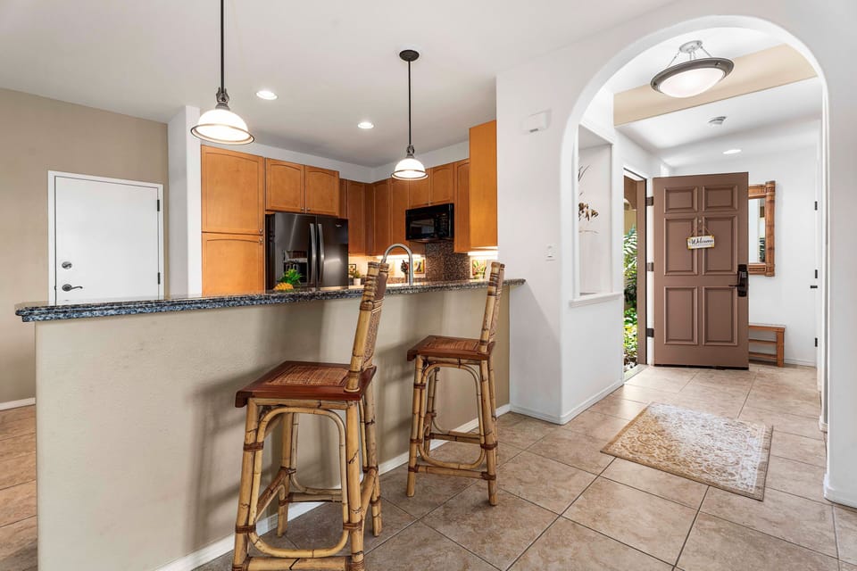 Townhome, Multiple Beds, Lanai, Golf View (Waikoloa Colony Villas 105) | Private kitchen | Dining table