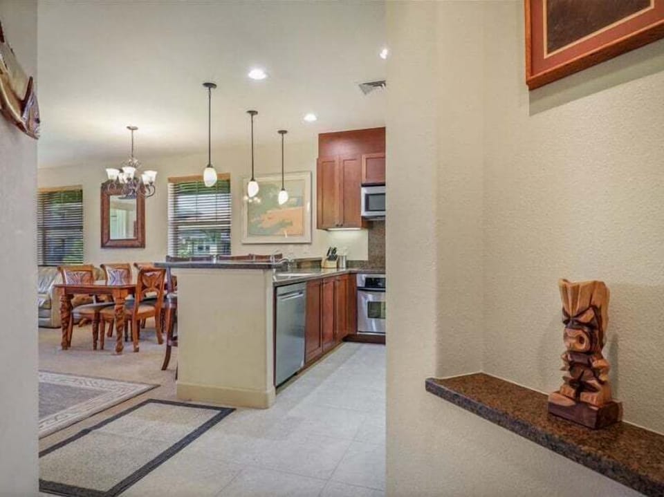 Condo, Multiple Beds, Lanai, Garden View (Halii Kai 20D) | Interior