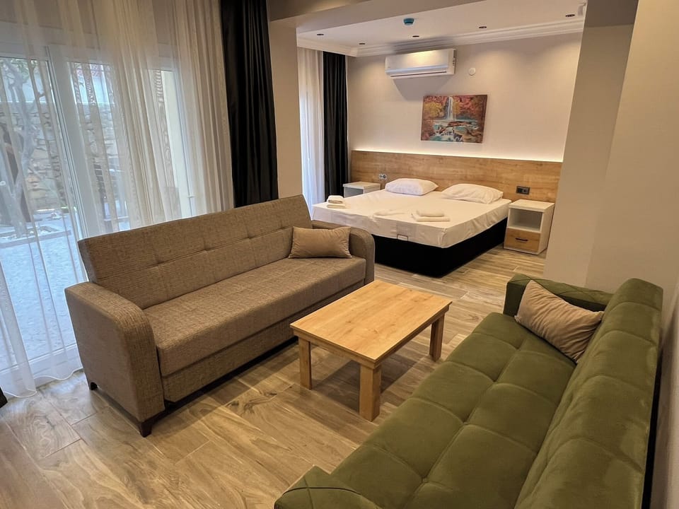Standard Quadruple Room | Free WiFi