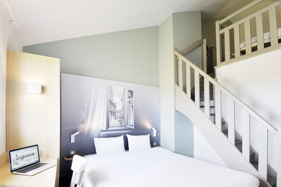 Quadruple Room, Non Smoking | Desk, soundproofing, cribs/infant beds, free WiFi