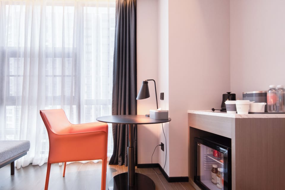 Signature Double Room | Free minibar, desk, soundproofing, iron/ironing board