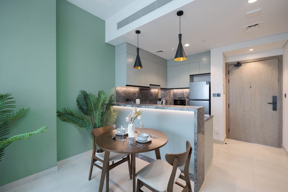 Deluxe Apartment, Balcony | Private kitchen | Fridge, microwave, oven, stovetop