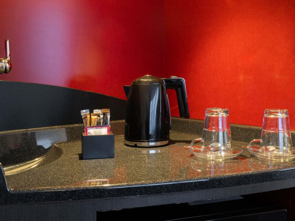 1 bedroom, premium bedding, minibar, in-room safe