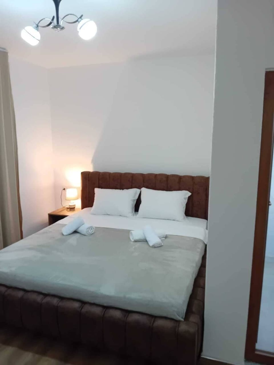 Desk, laptop workspace, free WiFi