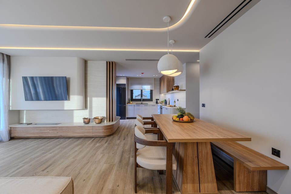 Villa, 5 Bedrooms, Smoking, Private Pool | Living room