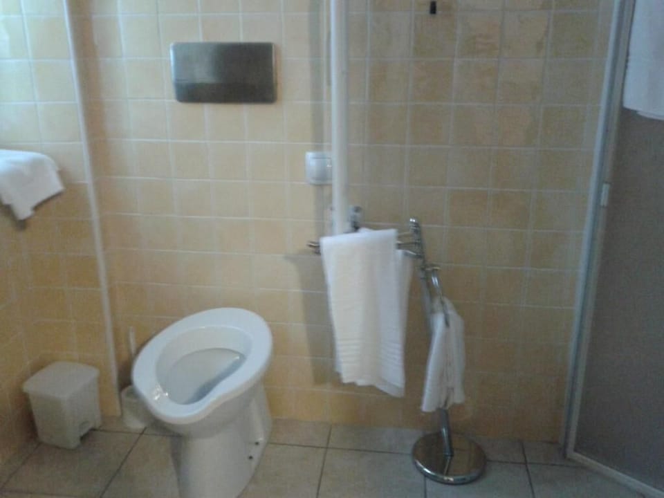 Shower, towels, soap, shampoo