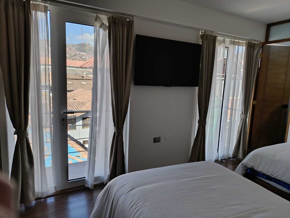 Standard Twin Room | Desk, laptop workspace, WiFi (free)