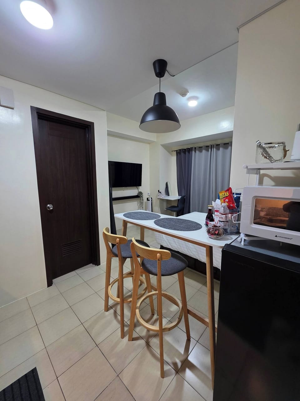 Condo, 1 Bedroom, Accessible | Dining