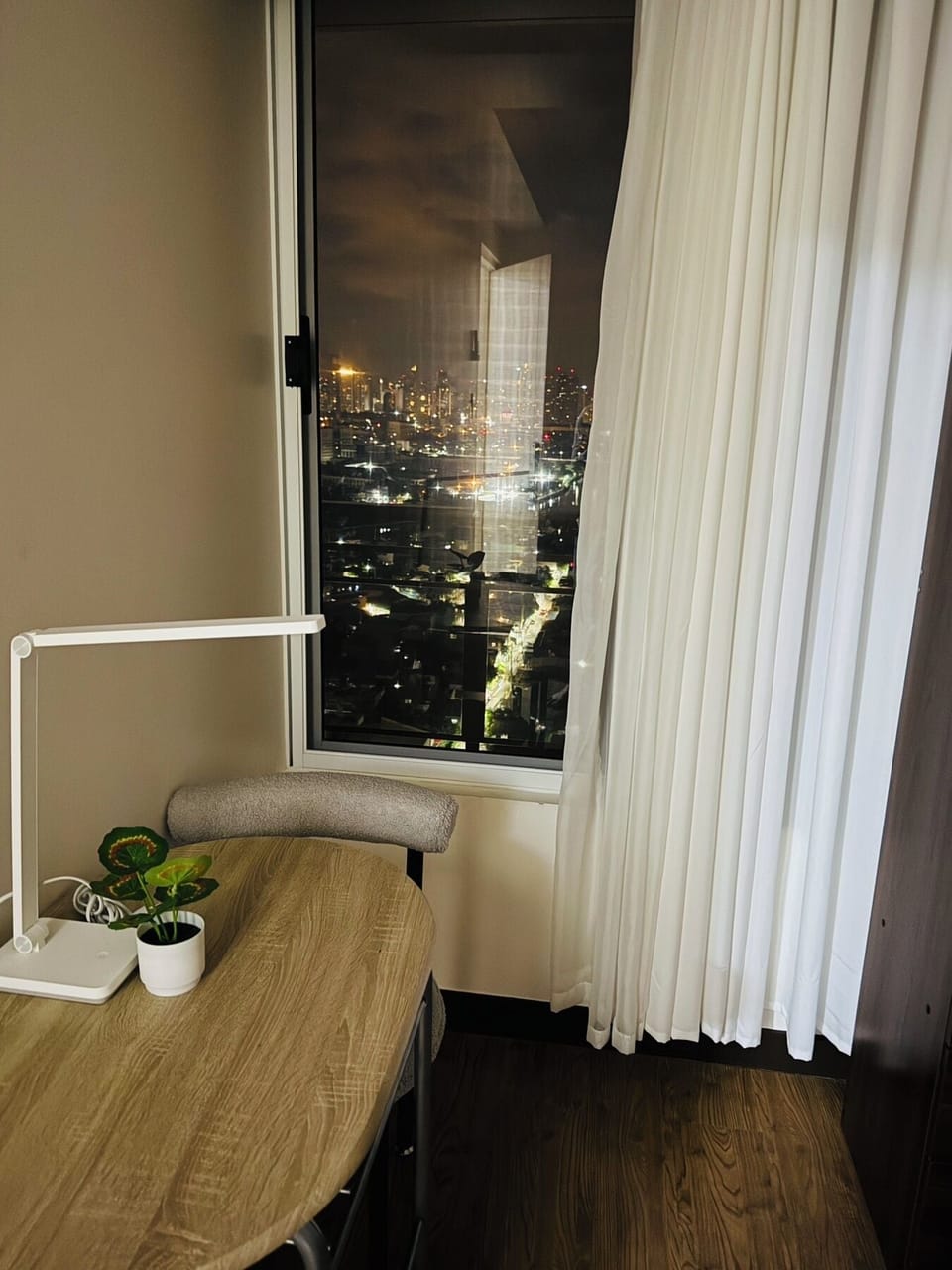 JFam Suites Amina 3006 | Free WiFi