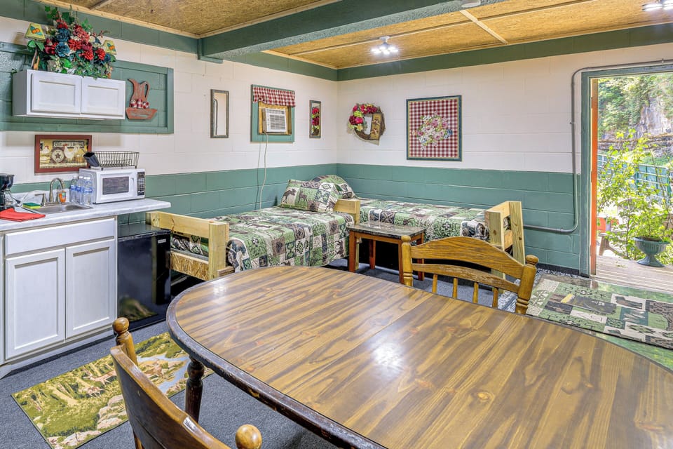 Apartment (1 Bedroom) | Interior