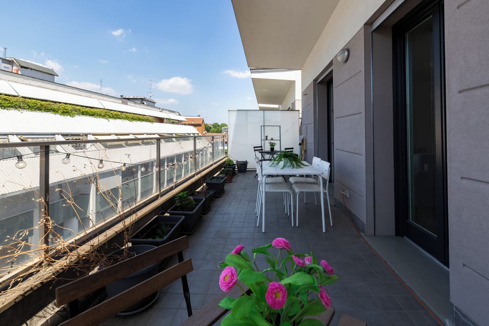 Deluxe Duplex, City View | Terrace/patio