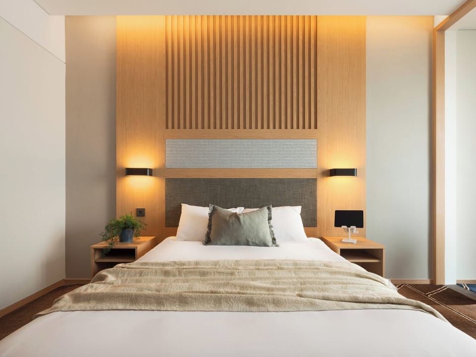 Standard | Blackout drapes, free WiFi, bed sheets