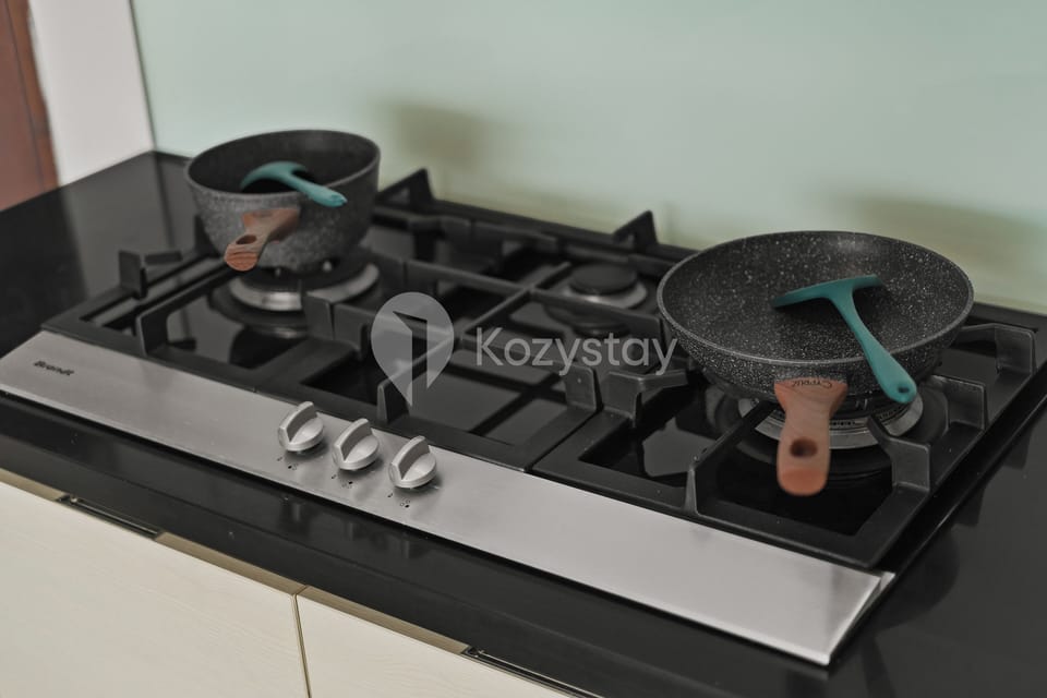Apartment, 2 Bedrooms, City View | Private kitchen | Full-size fridge, microwave, stovetop, rice cooker