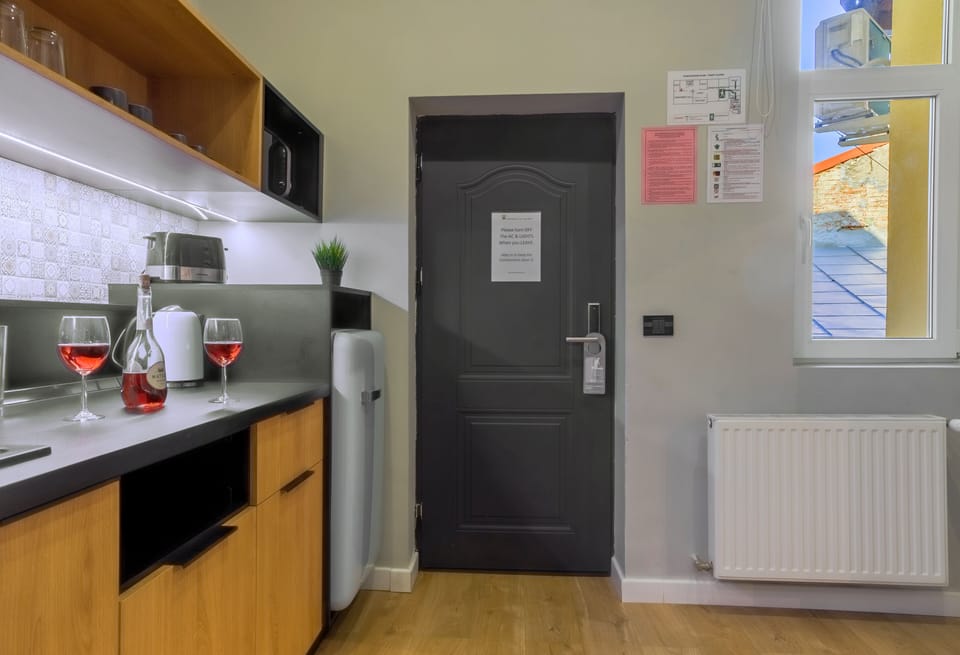 Private kitchenette