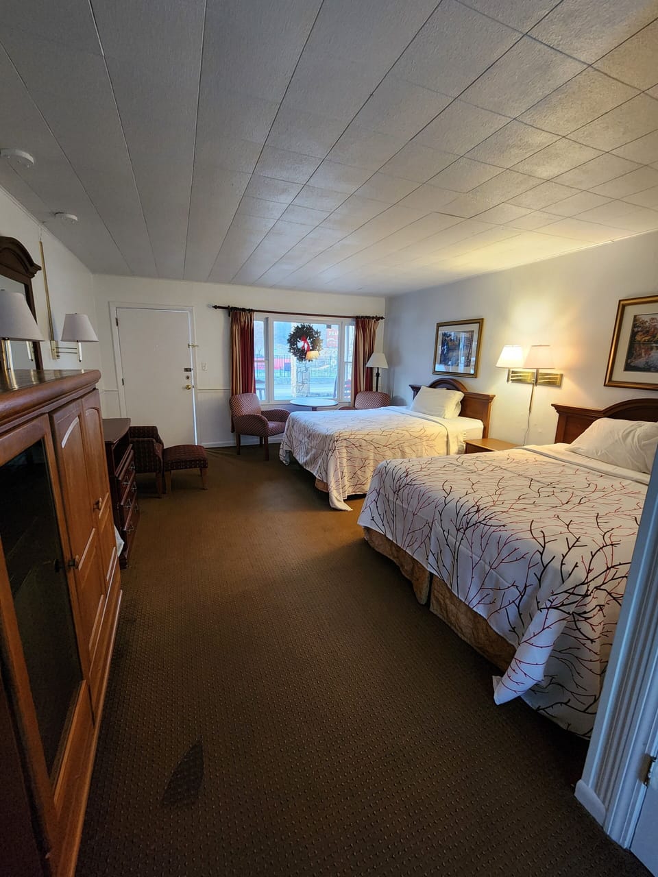 Signature Double Room | Iron/ironing board, bed sheets