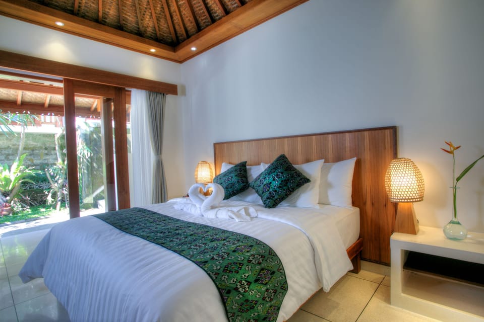 1 bedroom, premium bedding, in-room safe, desk
