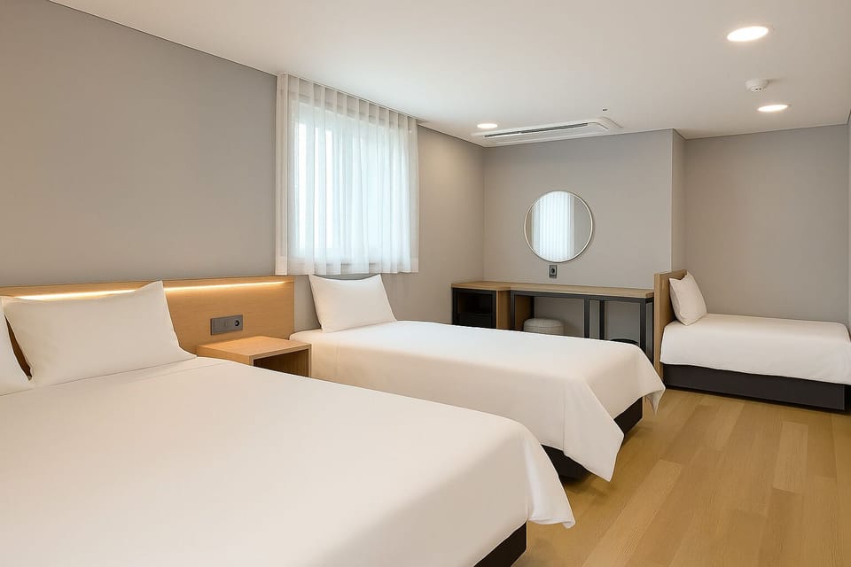 Family Room, Multiple Beds, City View | Soundproofing, free WiFi