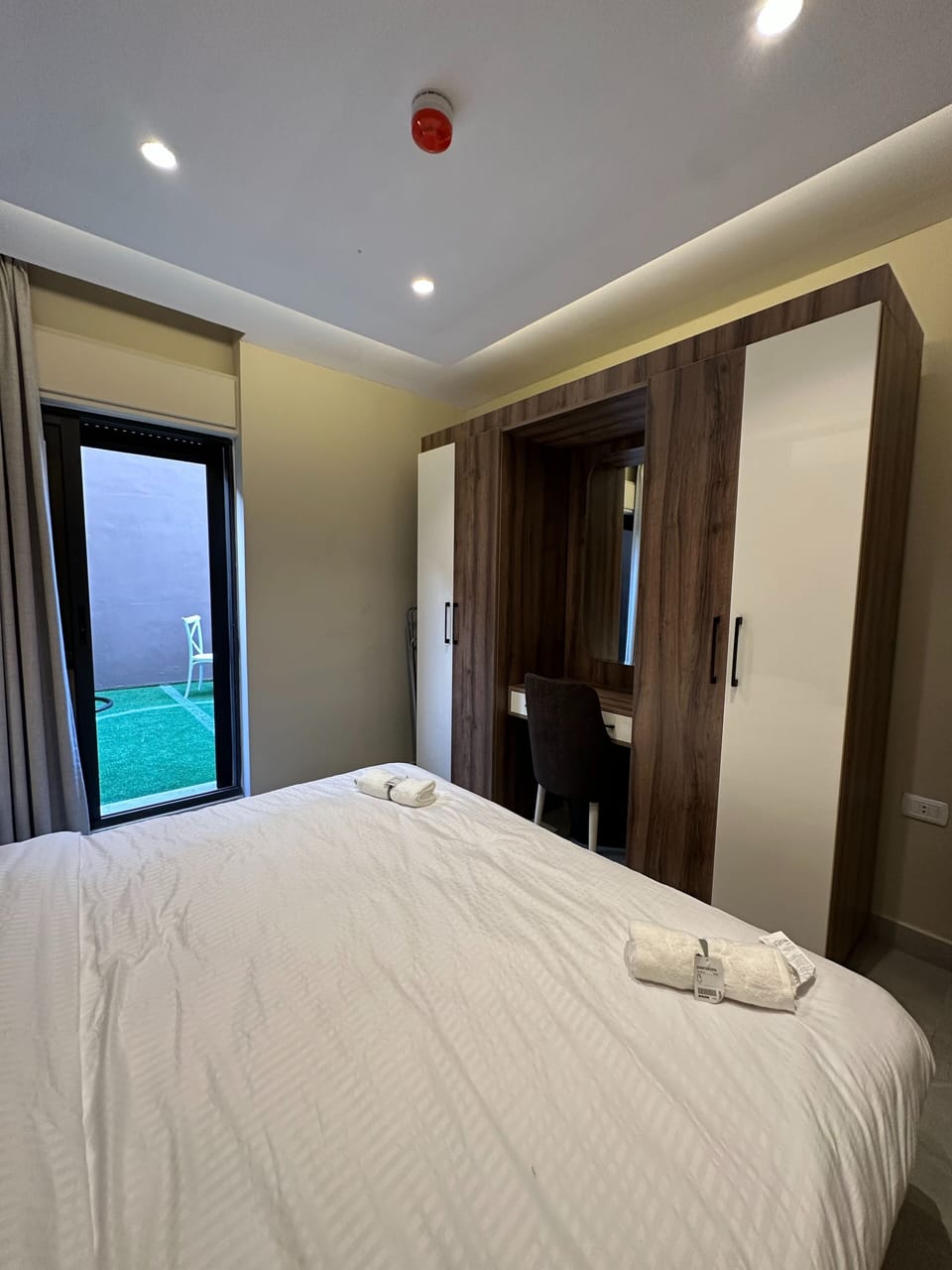 Apartment, 1 Bedroom, Accessible, Smoking | 1 bedroom