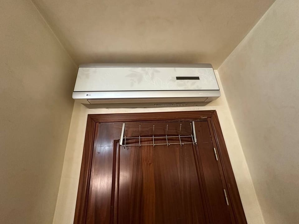 Apartment | Desk, laptop workspace, free WiFi