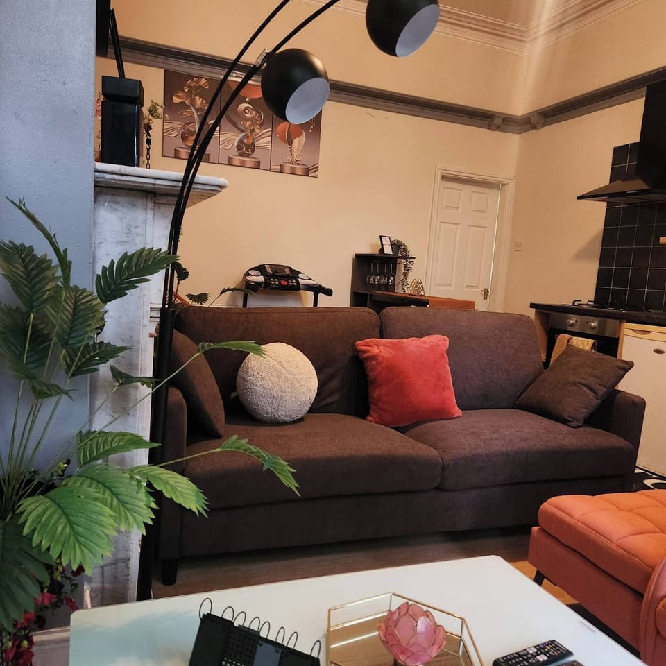 Apartment, 1 Bedroom | Living area