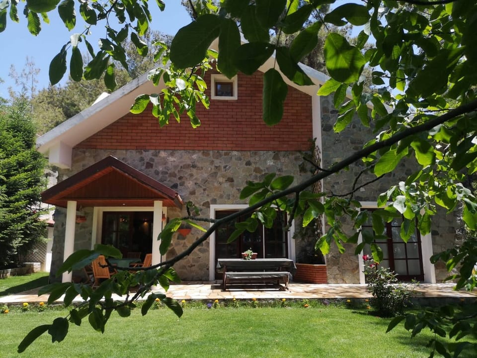 Villa, 4 Bedrooms | Terrace/patio