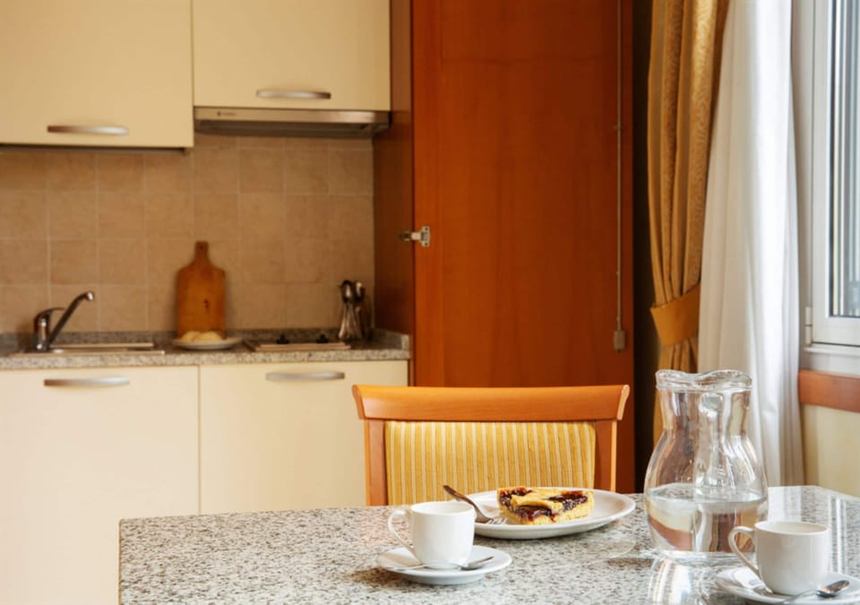 Family Room | Private kitchen