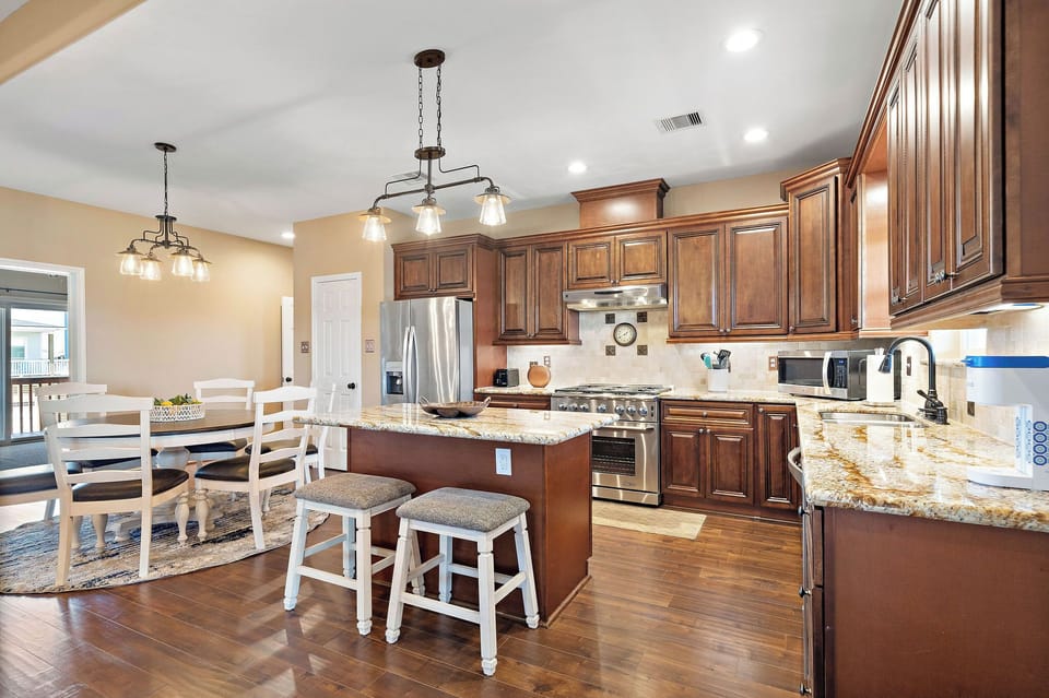 House (4 Bedrooms) | Property amenity