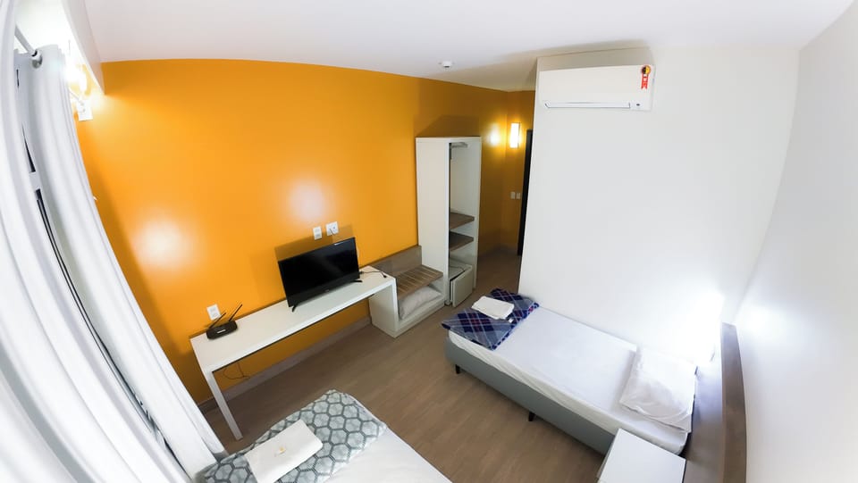Desk, laptop workspace, soundproofing, free WiFi