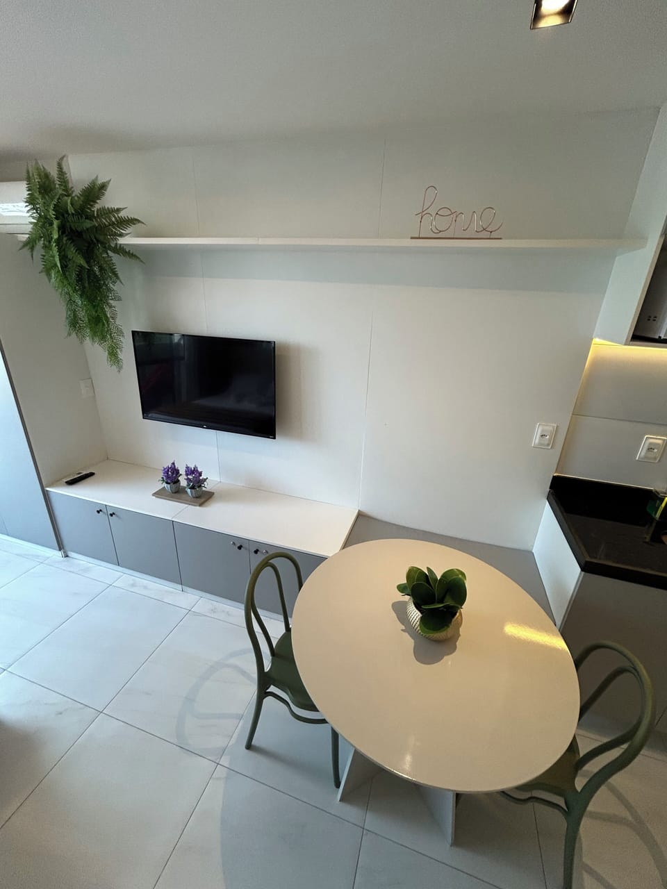 Apartment | Laptop workspace, blackout drapes, iron/ironing board, free WiFi