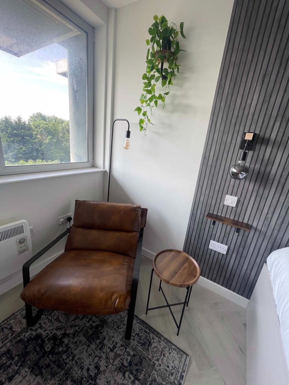 House | 1 bedroom, laptop workspace, iron/ironing board