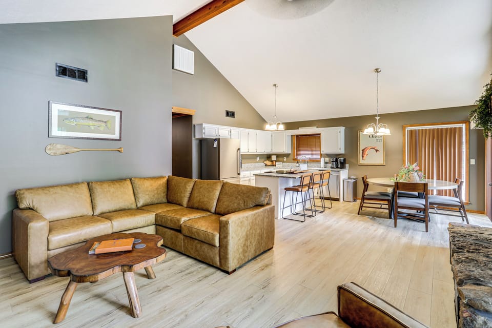 House (4 Bedrooms) | Interior