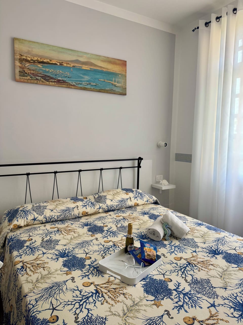 Basic Double or Twin Room, Garden View | In-room safe, blackout drapes, free WiFi