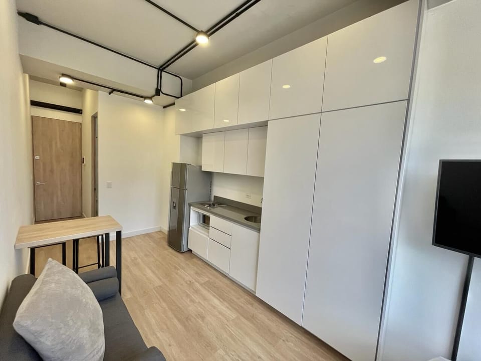 Comfort Apartment, Kitchenette, City View | In-room safe, laptop workspace, iron/ironing board, WiFi (free)