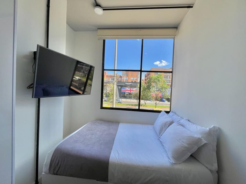 Comfort Apartment, Kitchenette, City View | In-room safe, laptop workspace, iron/ironing board, WiFi (free)