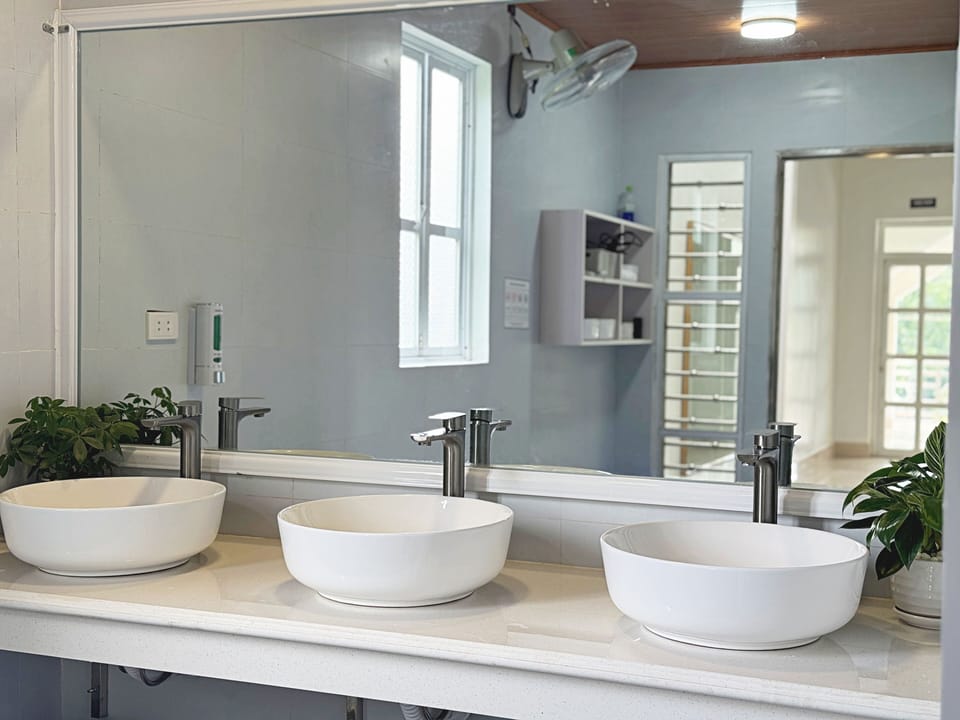 Standard Shared Dormitory, Balcony, City View | Bathroom | Free toiletries, hair dryer, bidet, towels