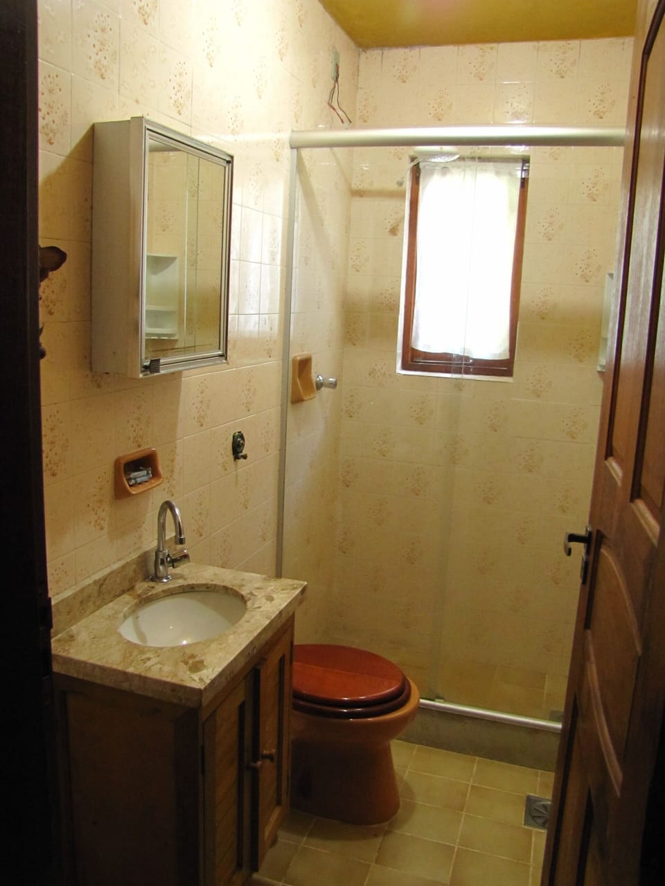 Basic Twin Room, Lanai, Garden View | Free WiFi