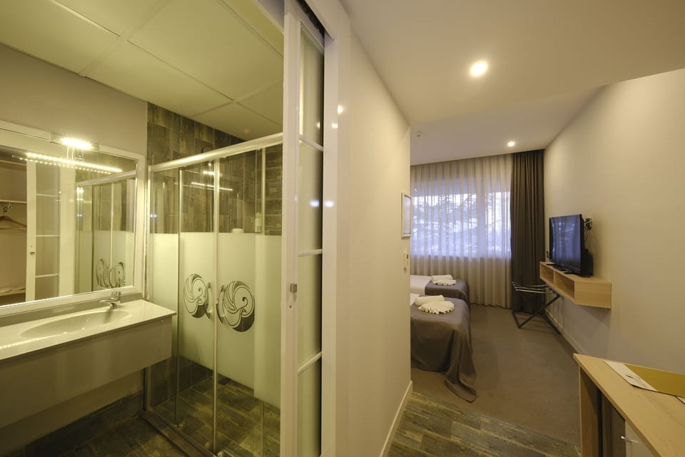 Basic Single Room, City View | In-room safe, soundproofing, free WiFi