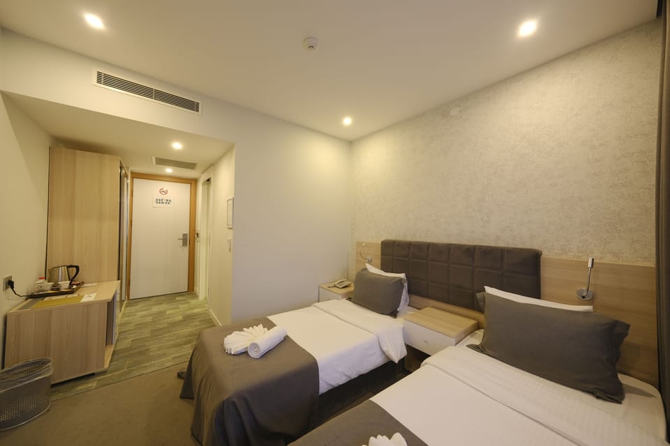 Standard Double or Twin Room | In-room safe, soundproofing, free WiFi